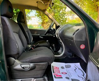 Nissan Terrano II 2005