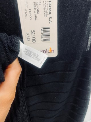 Top Escorpion Negro sin Mangas Talla M