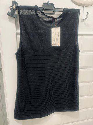 Top Escorpion Negro sin Mangas Talla M