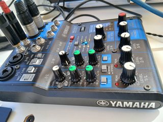 Yamaha MG06X Mesa de Mezclas Compacta