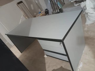 2 mesas de oficina