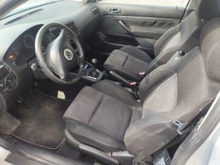 Volkswagen Golf 2002