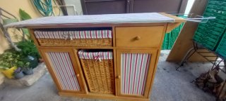 Mueble auxiliar planchar con cestas y cajón