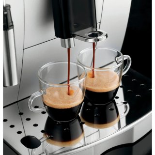 Cafetera DeLonghi Magnifica S Plata