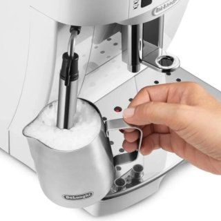 Cafetera DeLonghi Magnifica S Plata