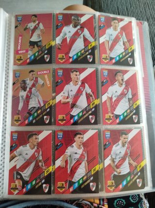 Álbum Panini FIFA 365 Adrenalyn XL 2024