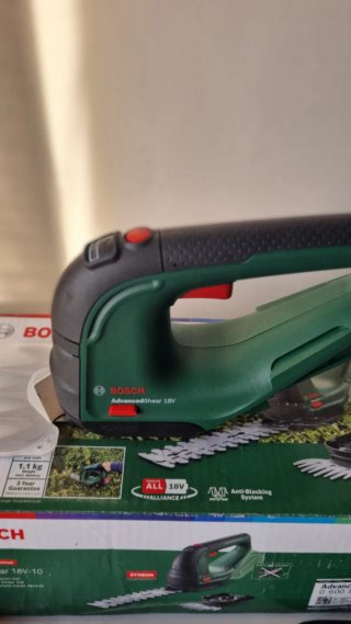 Tagliasiepi Bosch AdvancedShear 18V-10