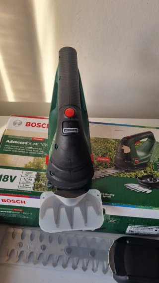 Tagliasiepi Bosch AdvancedShear 18V-10