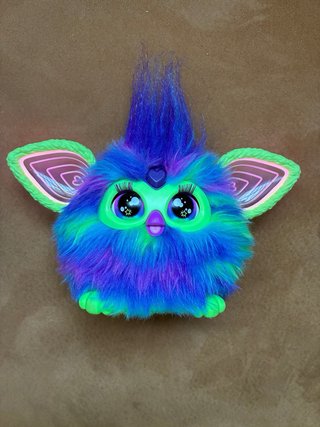 Furby Morado Neón