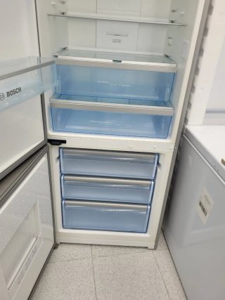 ☆NEVERA MARCA BALAY COMBI NOFROST A+☆