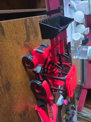 Retroexcavadora JCB 3CX Roja, te la imprimo en 3d?