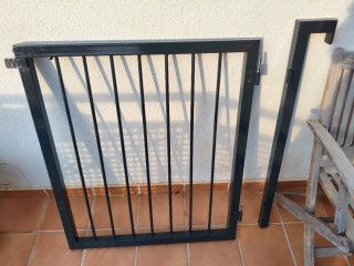 Puerta reja metálica de seguridad