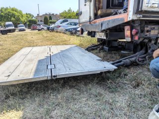 Plataforma Elevadora DHOLLANDIA para camion 3500kg