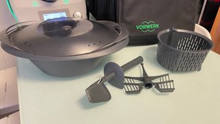 Thermomix TM5 con Accesorios y Bolsa