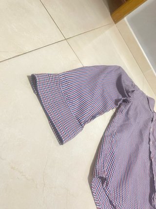 Camisa de cuadros roja y azul