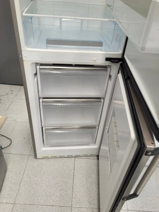 ☆NEVERA MARCA SIEMENS COMBI NOFROST☆