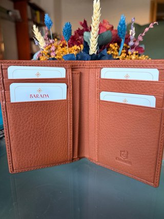 Cartera Barada piel billetes y tarjetas
