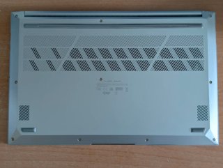 Asus Vivobook M6500QC