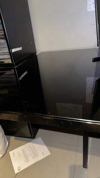 Mesa escritorio cristal negra