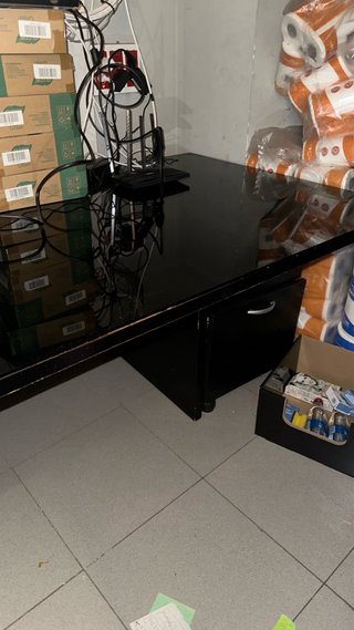 Mesa escritorio cristal negra