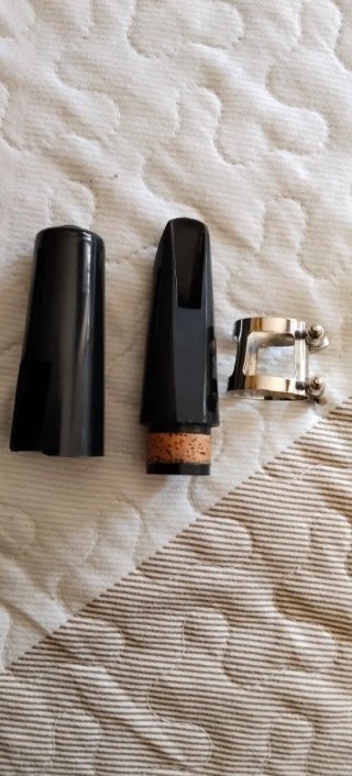 Boquilla Clarinete con Abrazadera y Boquillero