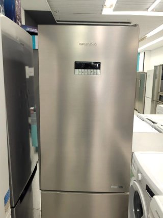 ☆NEVERA MARCA GRUNDIG COMBI NOFROST☆