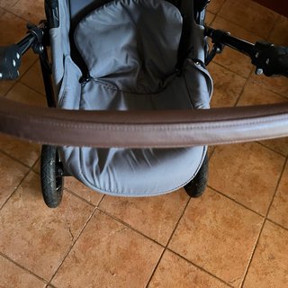 Carrito 2 en 1 Kinderkraft Moov gris