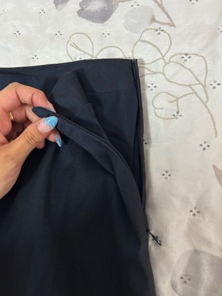 Falda negra elegante