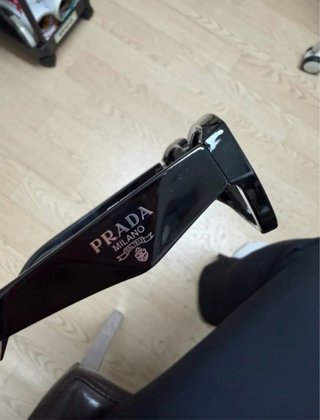 Gafas de sol Prada negras