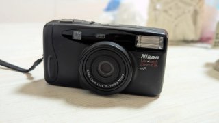 Nikon Lite Touch Zoom 105 AF Cámara