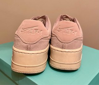 Nike Air Force 1 Rosa Suede