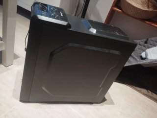 Torre Ordenador MSI Negra