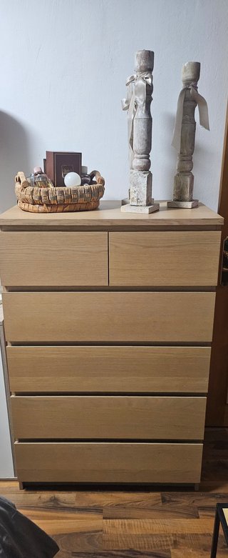Cómoda de madera