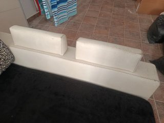 URGE VENDER