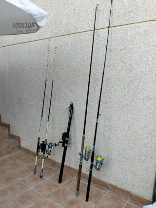 Lote de 5 cañas de pescar