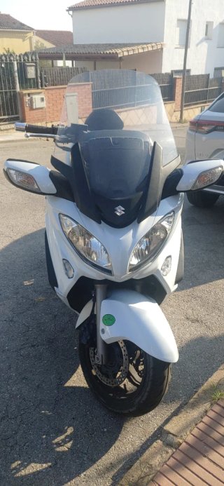 Suzuki Burgman 650 Executive
