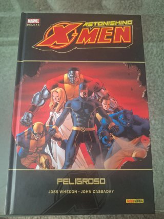 Comic marvel civil war, los vengadores. Etc...
