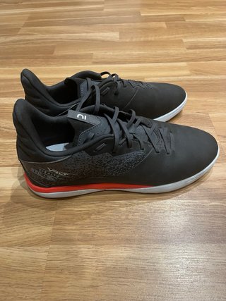 Zapatillas On Running Negras y Rojas