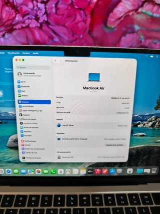 MacBook Air 13 M2 8/256GB