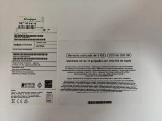 MacBook Air 13 M2 8/256GB