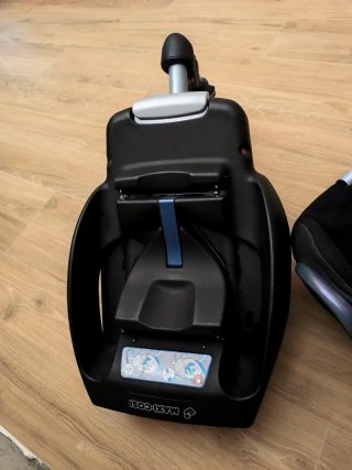 Maxi-Cosi CabrioFix + Base EasyFix