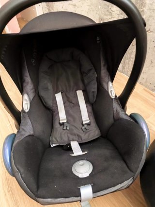 Maxi-Cosi CabrioFix + Base EasyFix