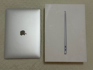 MacBook Air 256GB Plata