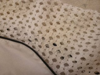 Camisa Maje blanca con mangas de encaje