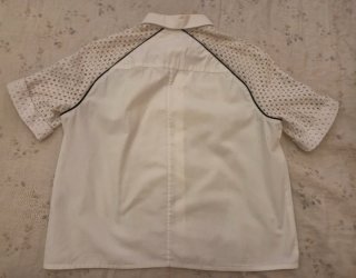 Camisa Maje blanca con mangas de encaje
