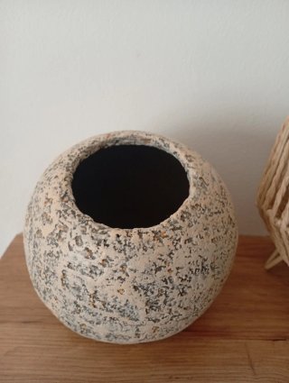 Jarrón artesanal efecto travertino hecho a mano
