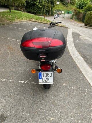 SUZUKI MARAUDER 250