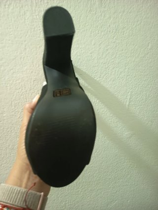 Sandalias de tacón negras