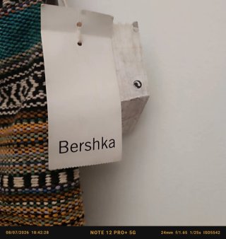 Bolso Bershka estilo boho multicolor