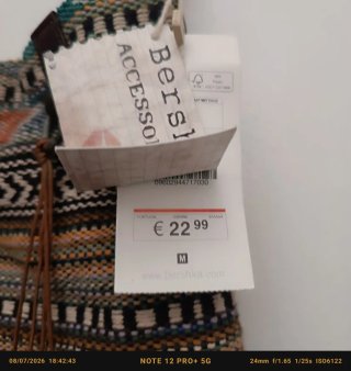 Bolso Bershka estilo boho multicolor